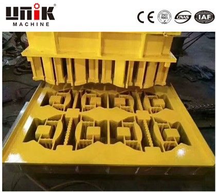 UNIK artan qlobal tələbatı ödəmək üçün bir-birinə bağlanan beton blok qəlibləri üçün istehsal gücünü genişləndirir