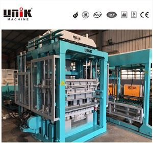 Hidravlik paver blok edən maşın