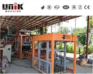 Kiçik boş boşluq edən maşın